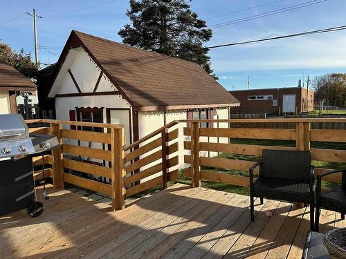 318 Manitoba Street, Schreiber, ON - Outdoor With Deck Patio Veranda