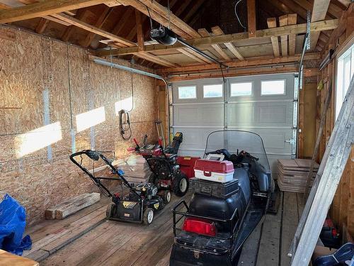 318 Manitoba Street, Schreiber, ON - Indoor Photo Showing Garage