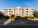 401-2511 Quadra St, Victoria, BC  - Outdoor With Balcony With Facade 