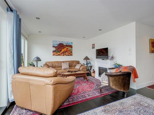 6496 Lanark Rd, Sooke, BC - Indoor Photo Showing Living Room With Fireplace