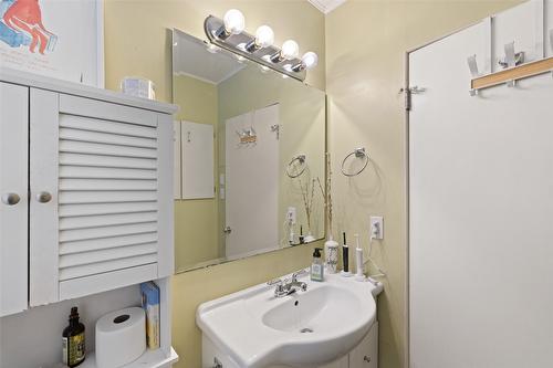 3461 Patsy Road, Kelowna, BC - Indoor Photo Showing Bathroom