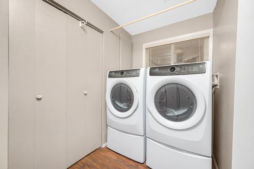 1206 39B Avenue, Vernon, BC - Indoor Photo Showing Laundry Room