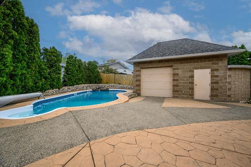 1206 39B Avenue, Vernon, BC - Outdoor With In Ground Pool