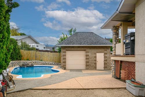 1206 39B Avenue, Vernon, BC - Outdoor With In Ground Pool