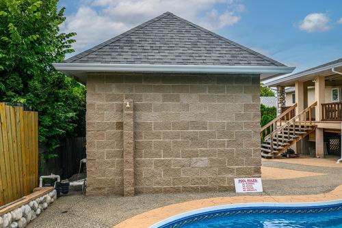 1206 39B Avenue, Vernon, BC - Outdoor With In Ground Pool