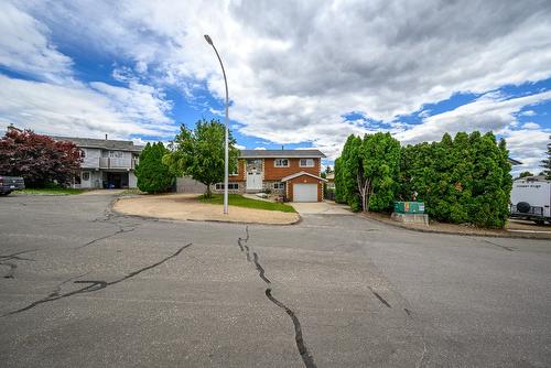 1206 39B Avenue, Vernon, BC - Outdoor