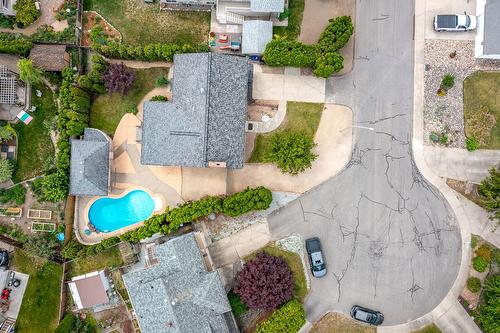 1206 39B Avenue, Vernon, BC - Outdoor With In Ground Pool