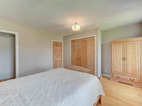 Master bedroom - 224 Rue Boisvert, Saint-Constant, QC - Indoor Photo Showing Bedroom