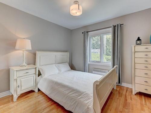 Bedroom - 224 Rue Boisvert, Saint-Constant, QC - Indoor Photo Showing Bedroom