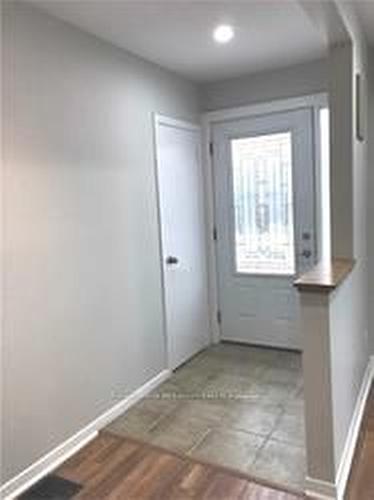 2 Hughes St, Richmond Hill, ON - Indoor Photo Showing Other Room