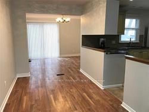 2 Hughes St, Richmond Hill, ON - Indoor Photo Showing Kitchen