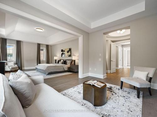 32 Little Celeste Crt, Vaughan, ON - Indoor Photo Showing Living Room