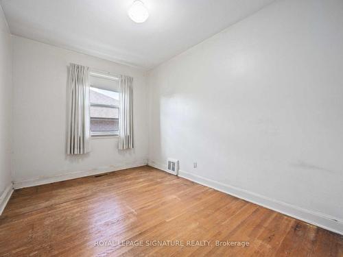 11 Flamingo Cres, Toronto, ON - Indoor Photo Showing Other Room