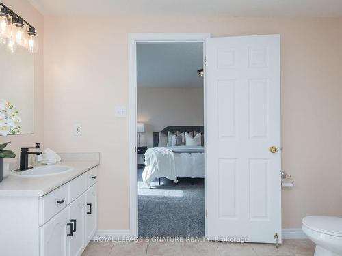 20 Rachlin Dr, Halton Hills, ON - Indoor Photo Showing Bathroom