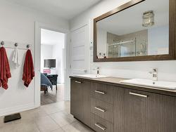 Ensuite bathroom - 