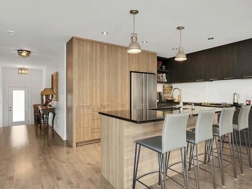 Kitchen - 27 Place St-Michel, Saint-Sauveur, QC - Indoor Photo Showing Kitchen With Upgraded Kitchen