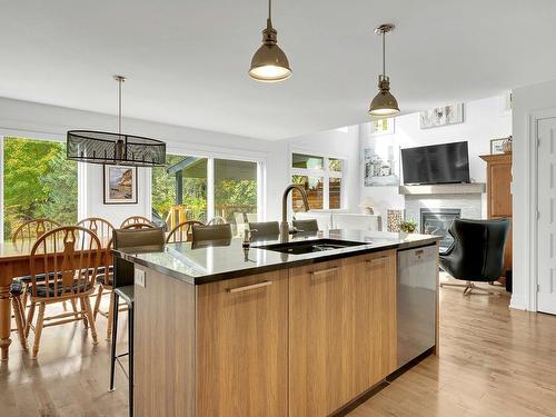 Kitchen - 27 Place St-Michel, Saint-Sauveur, QC - Indoor Photo Showing Kitchen