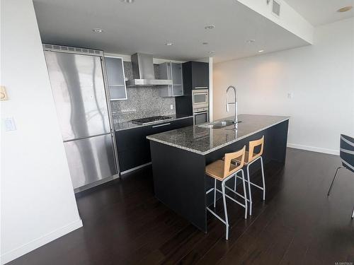 1405-707 Courtney St, Victoria, BC - Indoor Photo Showing Kitchen With Double Sink With Upgraded Kitchen