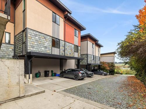 1-2321 Island View Rd, Central Saanich, BC 