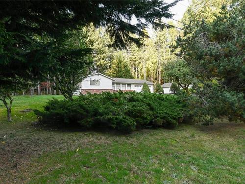 840 Simba Rd, Comox, BC 