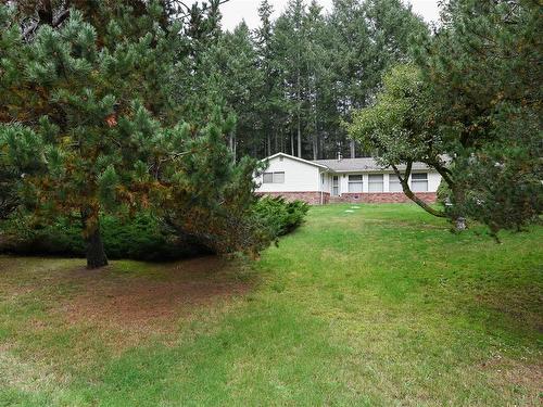 840 Simba Rd, Comox, BC 