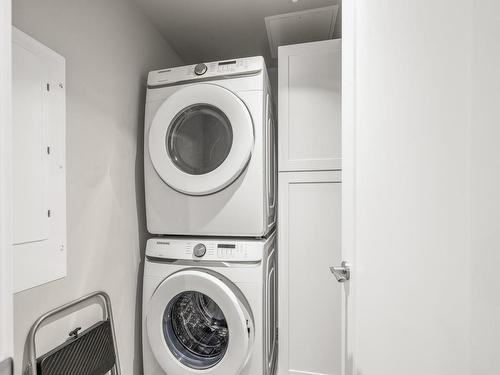 308-1820 Maple Ave South, Sooke, BC - Indoor Photo Showing Laundry Room