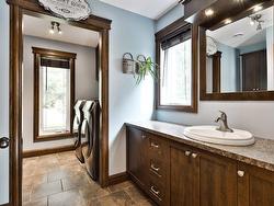 Powder room - 