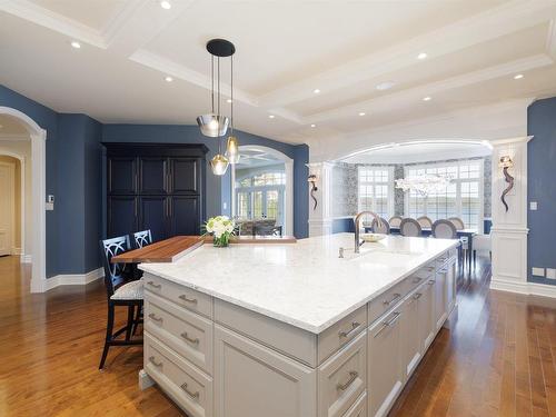 Kitchen - 58 Rue Main, Hudson, QC - Indoor Photo Showing Kitchen With Upgraded Kitchen