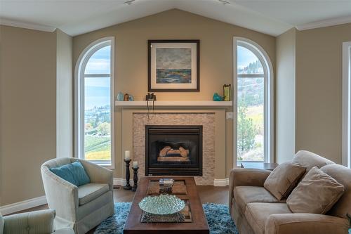 1380 Smethurst Road, Naramata, BC - Indoor Photo Showing Living Room With Fireplace