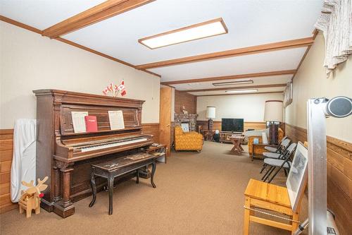 781 Wardlaw Avenue, Kelowna, BC - Indoor Photo Showing Other Room