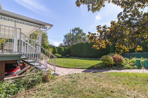 781 Wardlaw Avenue, Kelowna, BC - Outdoor