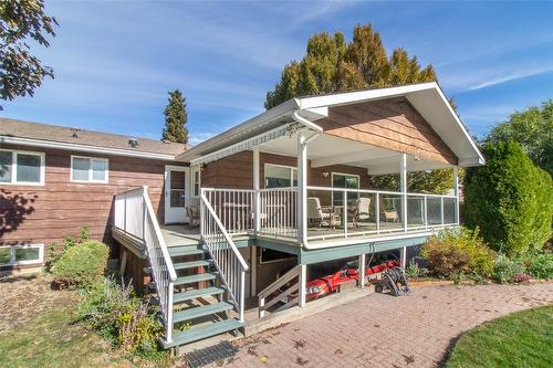 781 Wardlaw Avenue, Kelowna, BC - Outdoor