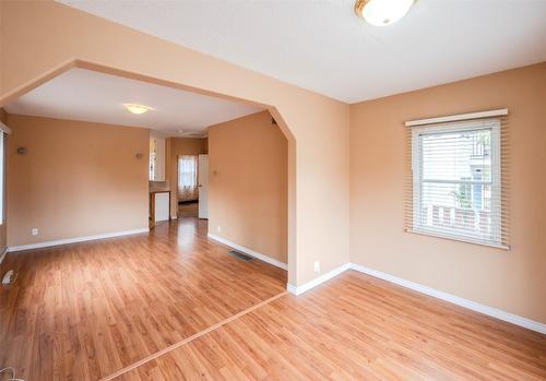 6546 Hollow Street, Oliver, BC - Indoor Photo Showing Other Room