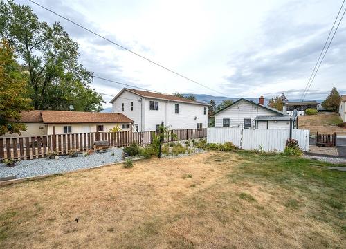 6546 Hollow Street, Oliver, BC - Outdoor With Deck Patio Veranda