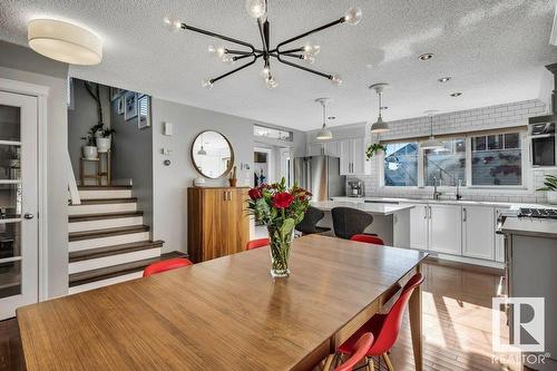 7637 Schmid Cr Nw, Edmonton, AB - Indoor Photo Showing Dining Room