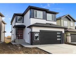 1415 11 AV NW  Edmonton, AB T6T 2W4