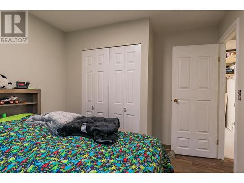 304 Beresford Road, Castlegar, BC - Indoor Photo Showing Bedroom