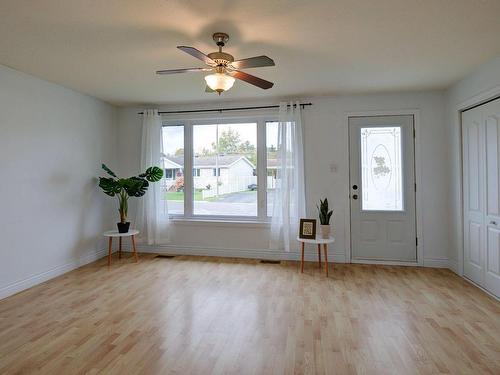 Living room - 30 Rue Laprade, Gatineau (Gatineau), QC - Indoor Photo Showing Other Room