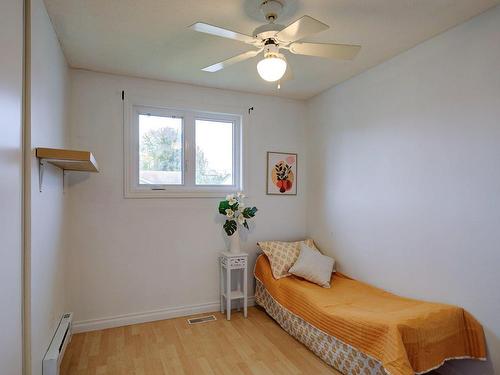 Bedroom - 30 Rue Laprade, Gatineau (Gatineau), QC - Indoor Photo Showing Bedroom