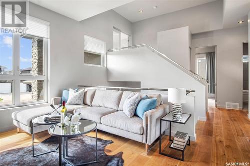 835 Sauer Lane, Saskatoon, SK - Indoor Photo Showing Living Room