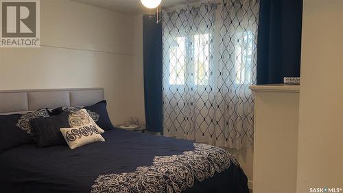 43 5Th Street Se, Preeceville, SK - Indoor Photo Showing Bedroom