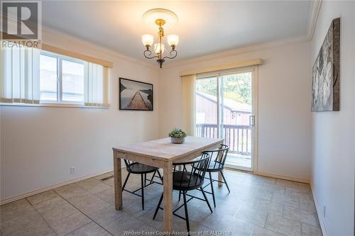 218 Sandys Street, Chatham, ON - Indoor Photo Showing Dining Room