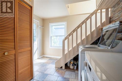 218 Sandys Street, Chatham, ON - Indoor Photo Showing Laundry Room