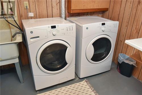 2156 Robin Street, Sudbury, ON - Indoor Photo Showing Laundry Room