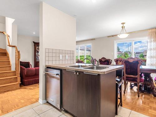 Cuisine - 5018 Rue Périard, Montréal (Pierrefonds-Roxboro), QC - Indoor Photo Showing Kitchen With Double Sink