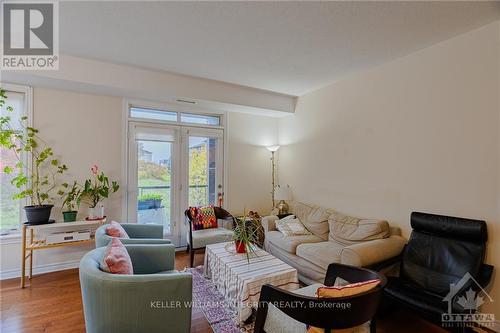 103 - 160 Guelph, Ottawa, ON - Indoor Photo Showing Living Room