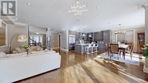 191 Dew Street, King, ON - Indoor Photo Showing Living Room