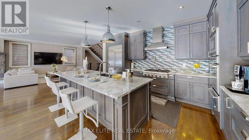 191 Dew Street, King, ON - Indoor Photo Showing Kitchen With Upgraded Kitchen