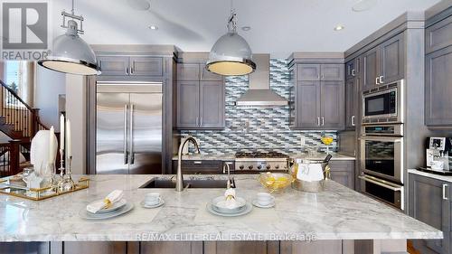 191 Dew Street, King, ON - Indoor Photo Showing Kitchen With Upgraded Kitchen