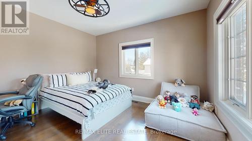 191 Dew Street, King, ON - Indoor Photo Showing Bedroom